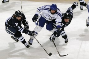 开云体育2026-季后赛抢七之夜，苏亚雷斯，那个用血与泪浇灌高光的人