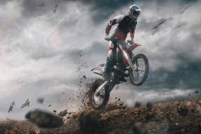 开云体育平台APP-C罗接班人横空出世？姆巴佩两射一传助葡萄牙碾压英格兰，2026世界杯E组掀起橙色风暴