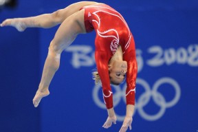 开云体育入口-戈麦斯，被遗忘的舞者，在加时赛的刀锋上完成救赎