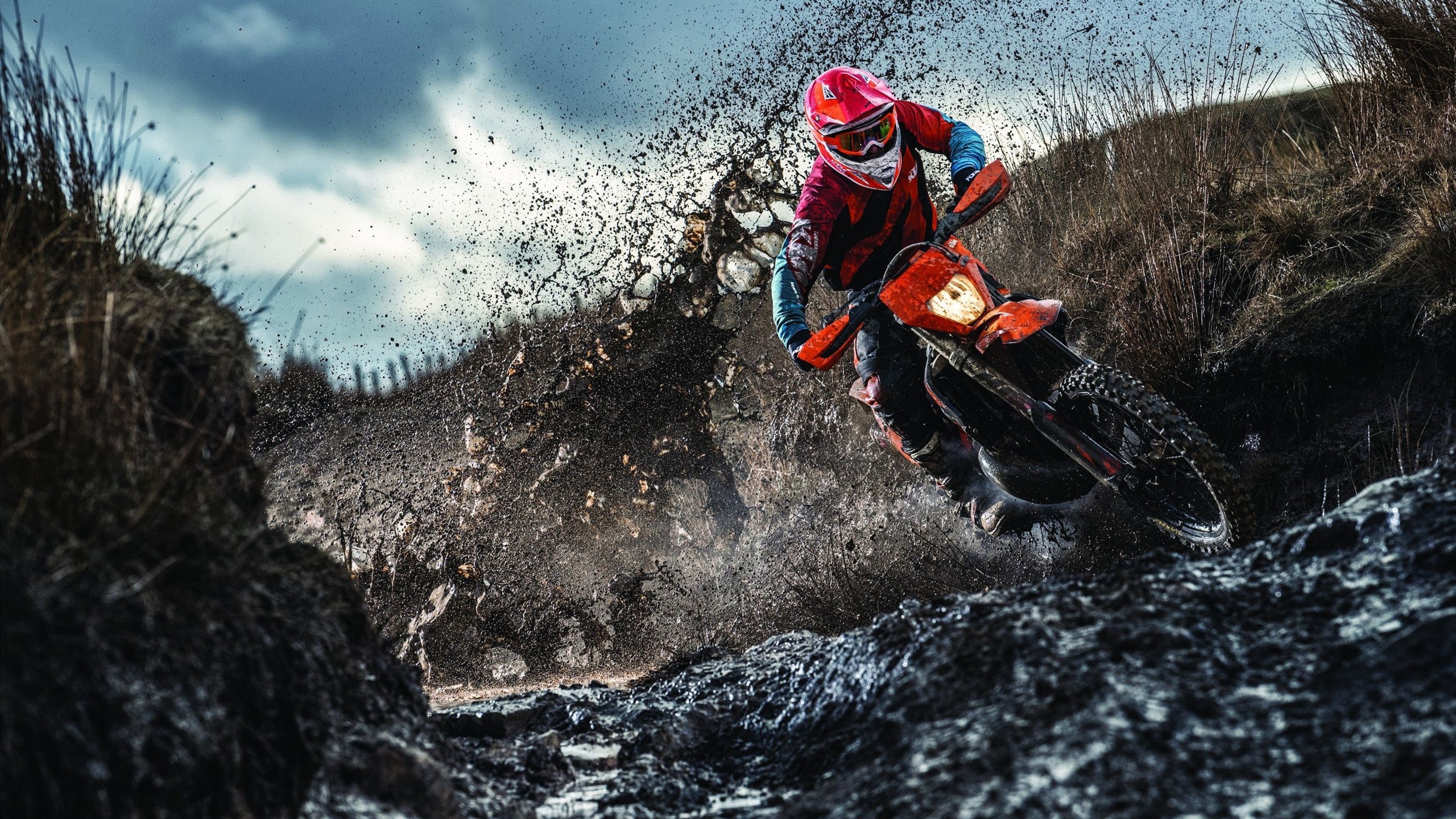 卡瓦哈尔爆发！土耳其新星闪耀，欧协联决赛掀翻紫百合