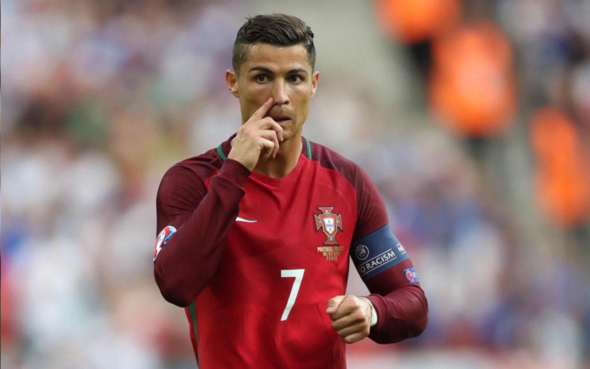 弗拉霍维奇全程高能输出，里昂血拼日本，一场跨越大陆的足球文化对撞